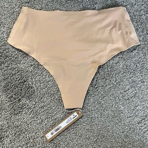 Skims Smoothing Intimates High Waisted Thong